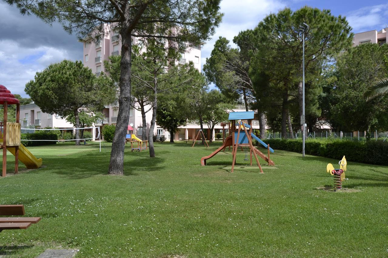 Residence Conero P. T. Blocco E Марчели Екстериор снимка